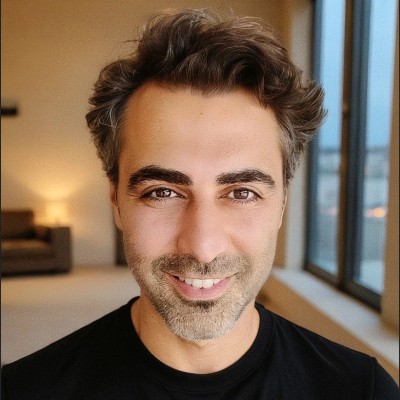 Reza Hashemi - Founder of Loomi Dental